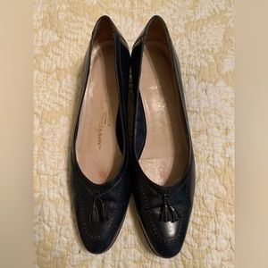 Vintage  Ferragamo Heels SZ 7.5 AA Navy